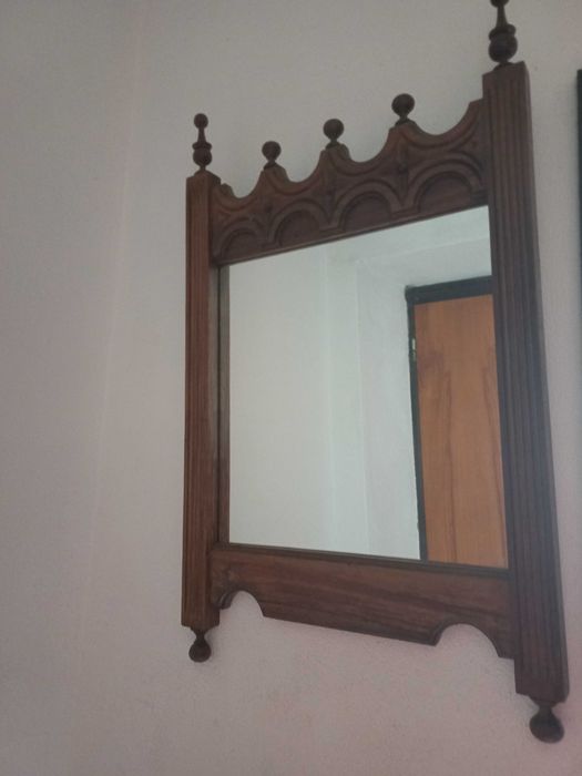 Cama com estrado e colchão E