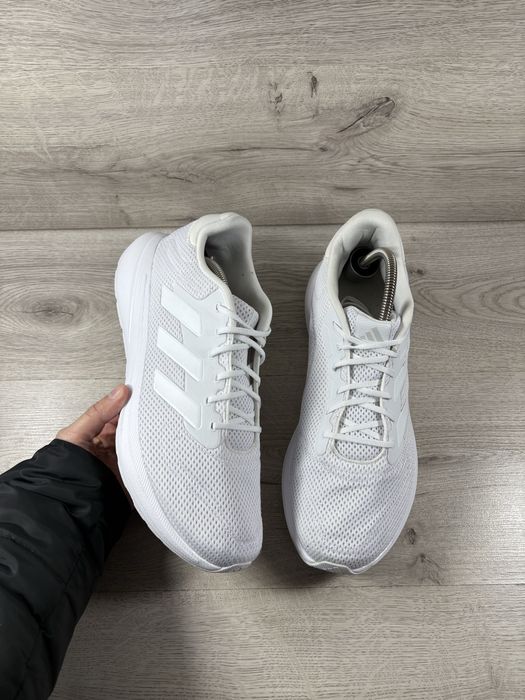 Adidas чоловічі кросівки 45 розмір