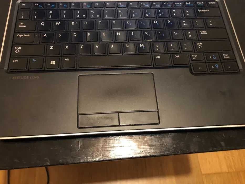 Portátil Dell Latitude E7240