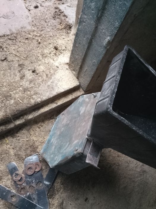 Зернодробилка з ножами