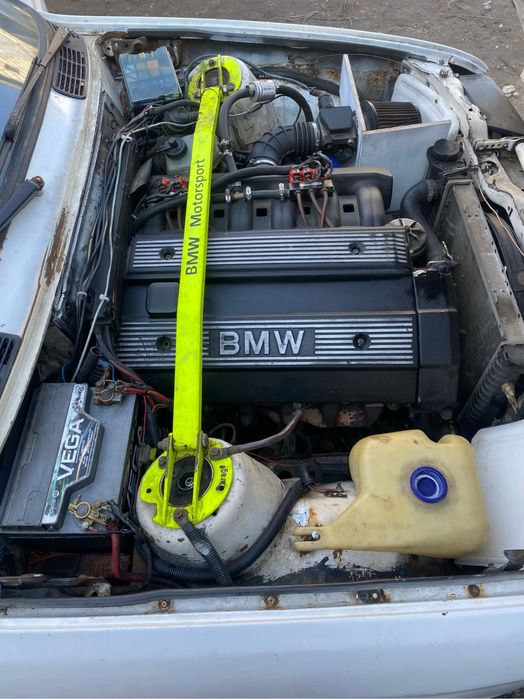 BMW E30, бмв е30, газ/бензин, М50