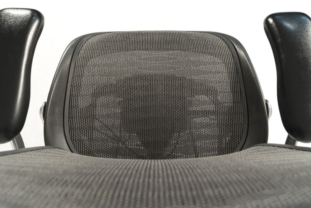 Cadeira Herman Miller modelo aeron executive - estrutura polida - posturefit
