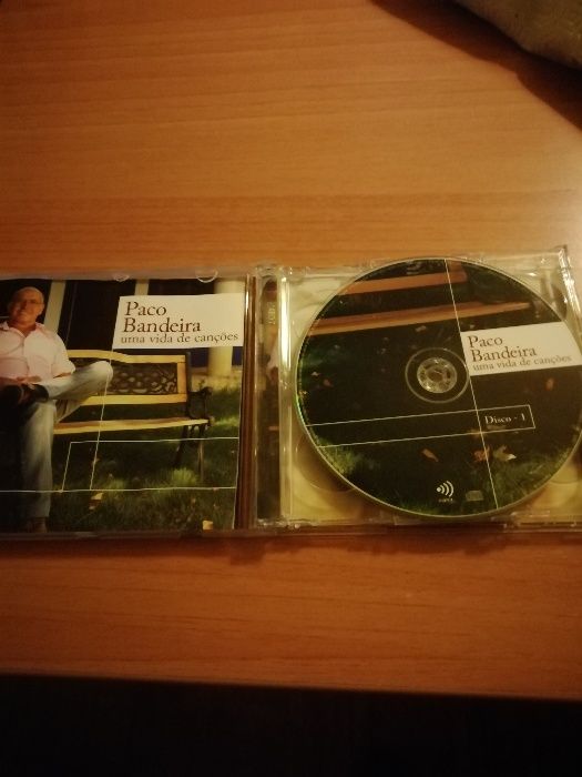 Quatro CDS de Música Portuguesa
