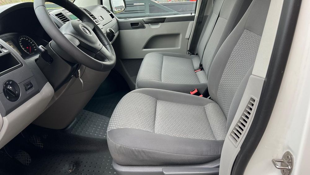 Przewóz osób, transfery 9 osobowy bus