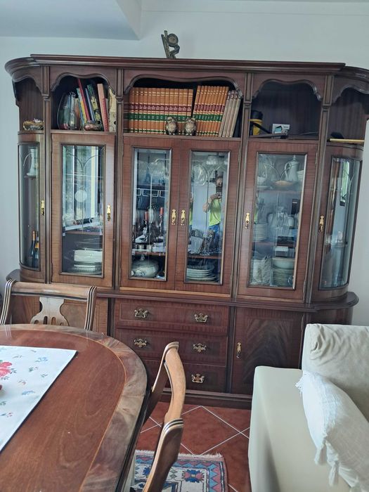 Sala de Jantar completa ou em separado. Negociável