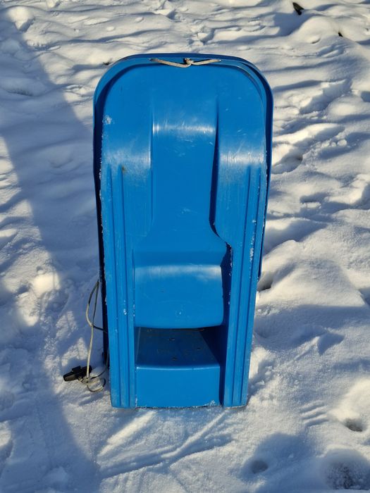 Sanki hamax z pasem bezpieczeństwa