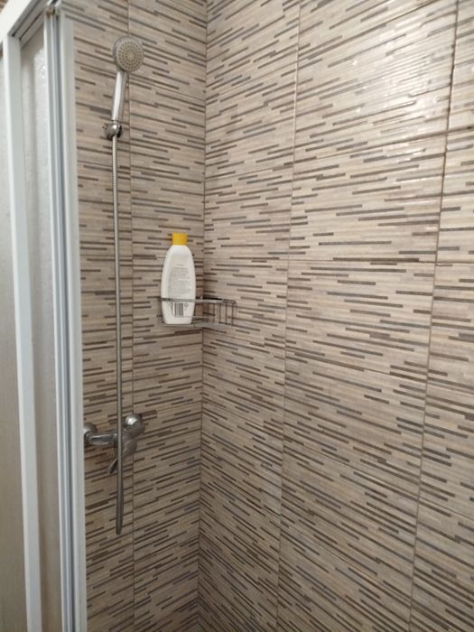Quarto Para Arrendamento