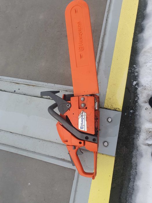 Piła Husqvarna 137,   sprawna 2,2 KM