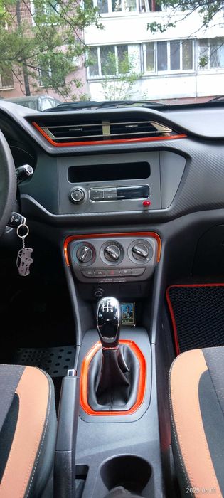 Продам автомобиль CHERY TIGGO 2