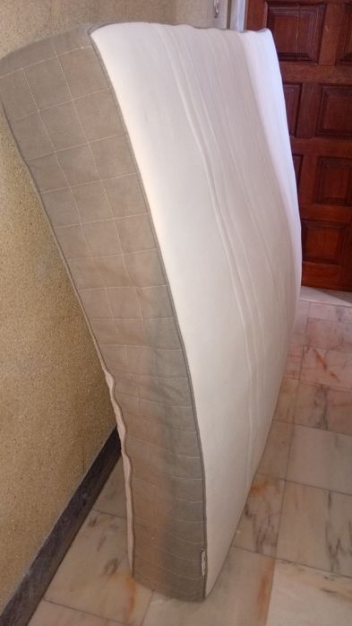 Colchão Hovag IKEA 200 x 140cm