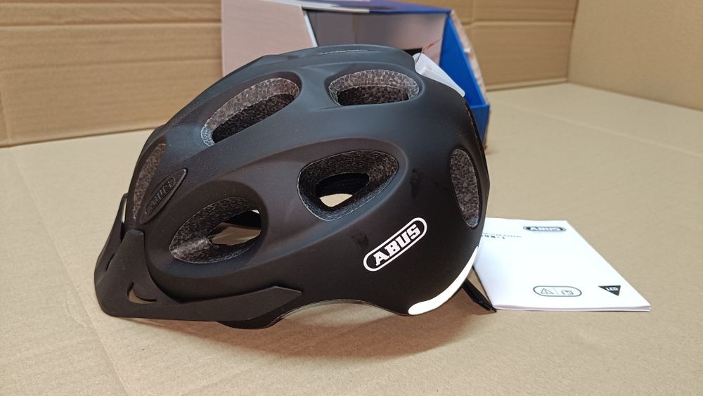 ABUS Youn-I ACE kask miejski z wbudowanym tylnym światłem LED  rozm.48-54