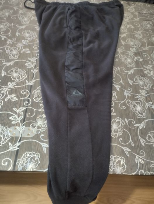 Тёплые  спортивные штаны Рибок .