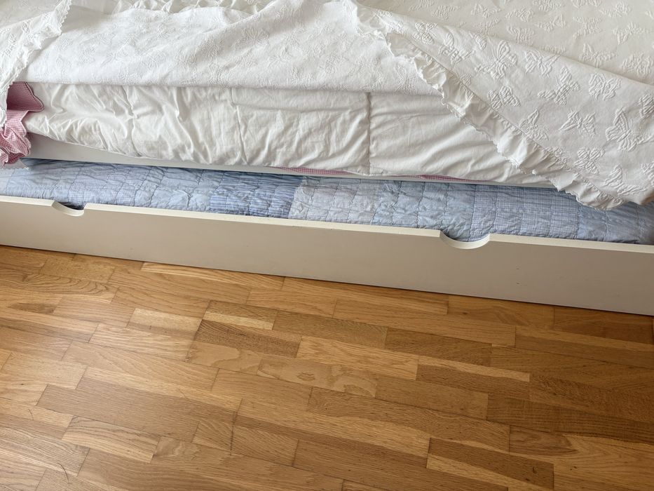 Cama solteiro com 2.ª cama gavetão