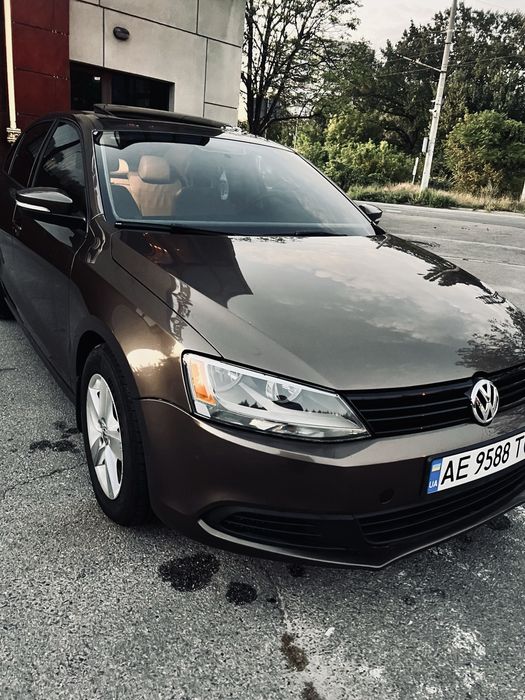 Volkswagen Jetta 2012 2.0TDI, в хорошем состоянии