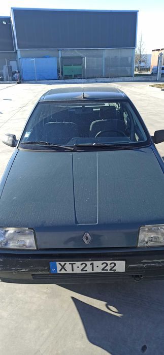 Renault R19 para Peças 1.2 Gasolina
