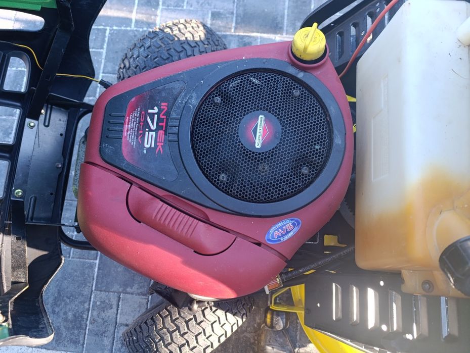 John Deere LR 175 Kosiarka Traktorek Briggs & Stratton 17,5 km