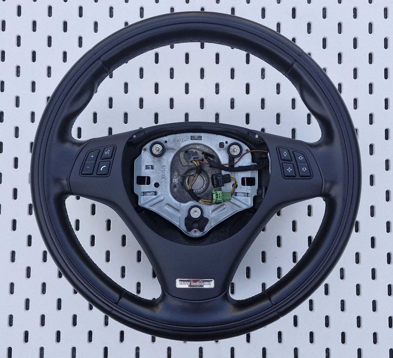 Kierownica indyvidual BMW E90 E91 E92 E93 E81 E82 E87 E88