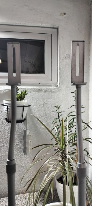 Apoios para colunas Sony.