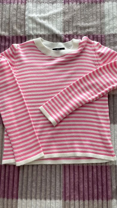 Светр рожевий Arjen s-m