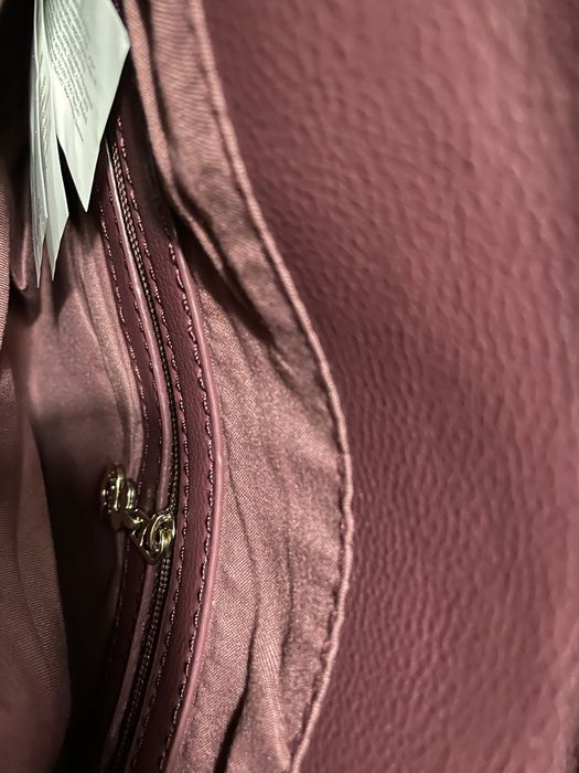 Pochete nova Desigual