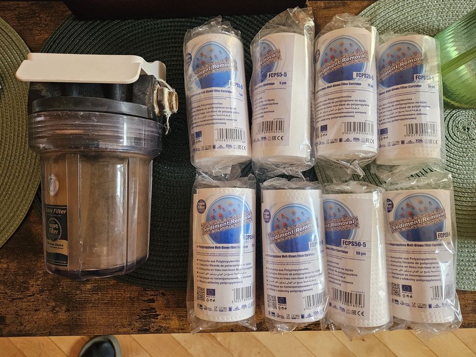 8 x filtr piankowy 5" wkłóknina polipropylenowa + korpus Aquafilter