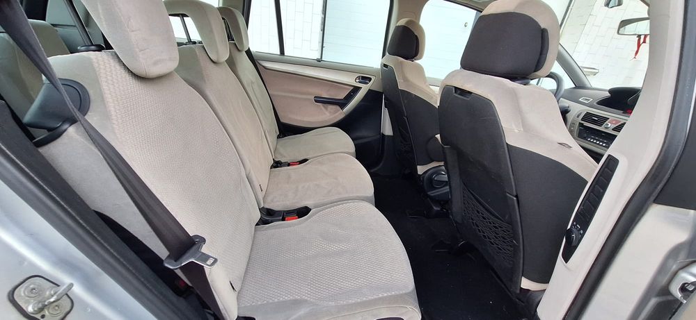 Citroen c4 Picasso 7 lug