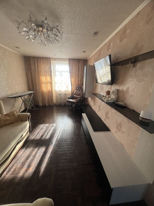 Продам 3 ккв в центре города Чугуев