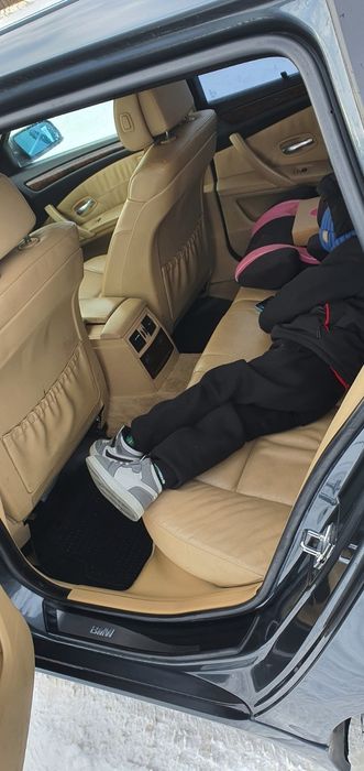 Продам  BMW 520 .