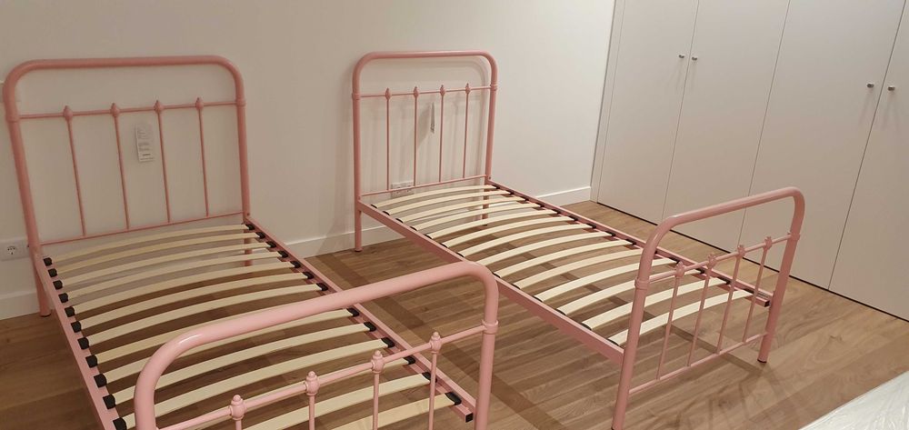 Cama de ferro 90x200cm do El Corte Inglês