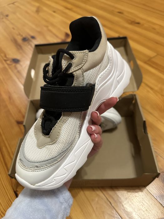 Продам кросівки Zara