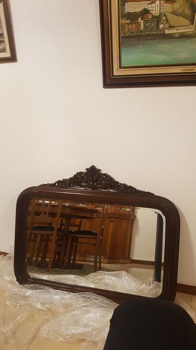 Espelho em talha antigo