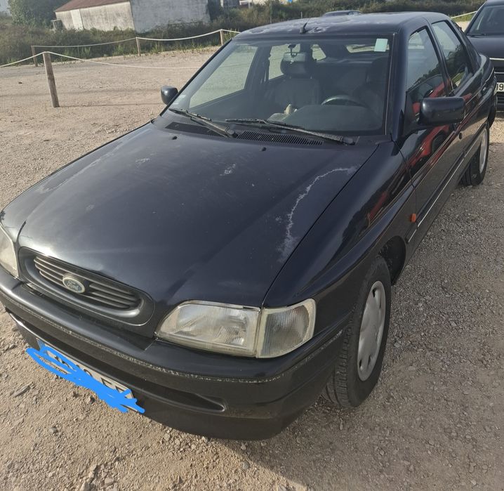 Vendo Ford Scort