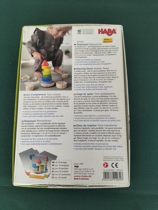Jogo de empilhar educativo em madeira