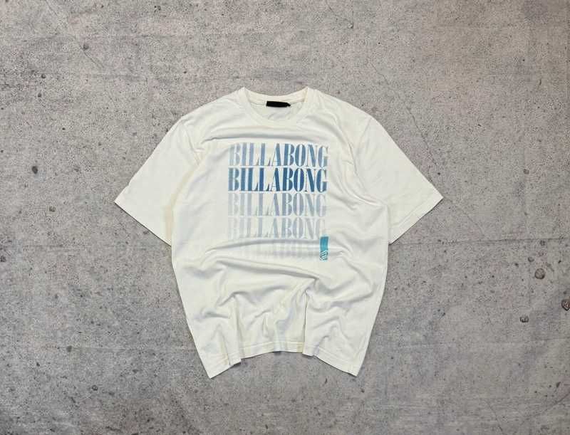 Biała koszulka z niebieskim nadrukiem Billabong - Size M