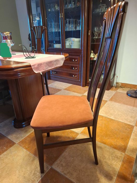 Sala de jantar completa