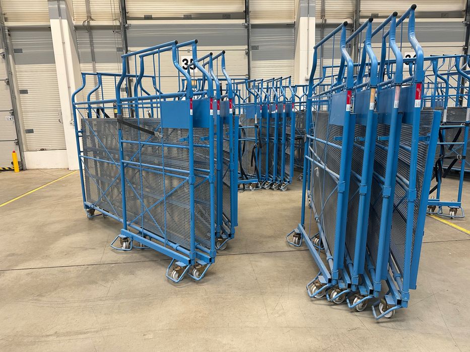 wózki systemowe piętrowane 3-krotnie