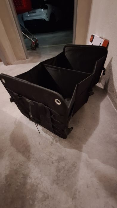 Caixa de arrumação para bagageira Black + Decker