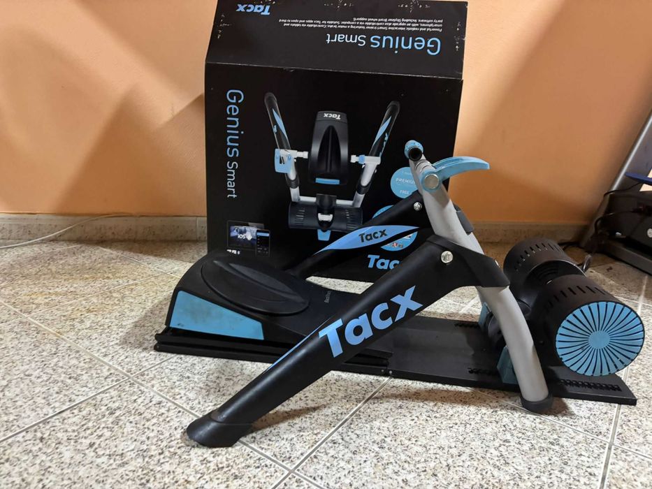 Rolo de Treino Tacx Genius SMART | Bluetooth & ANT+ (Pack Completo)