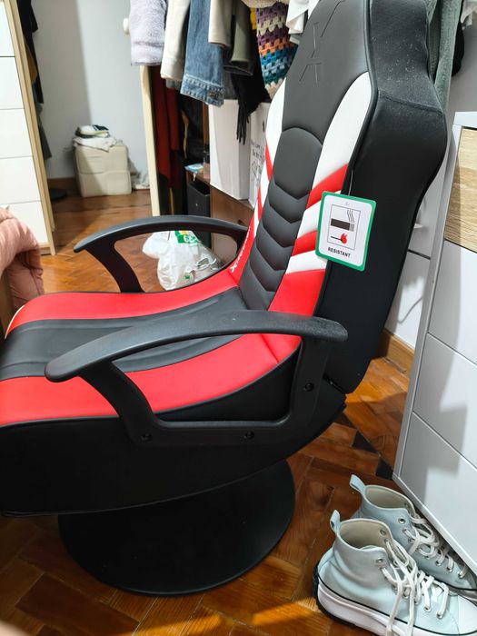 Cadeira gaming XRocker para criança em pele