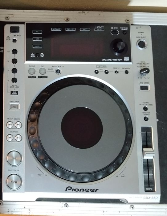 Pioneer cdj 850.