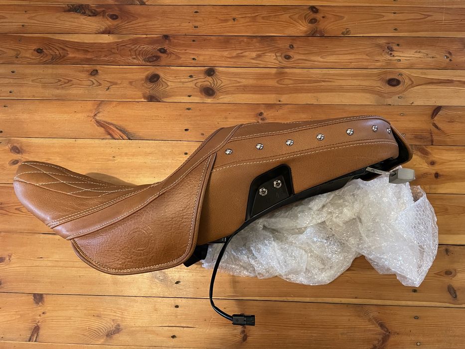 Siedzenie podgrzewane Indian Chieftain Roadmaster