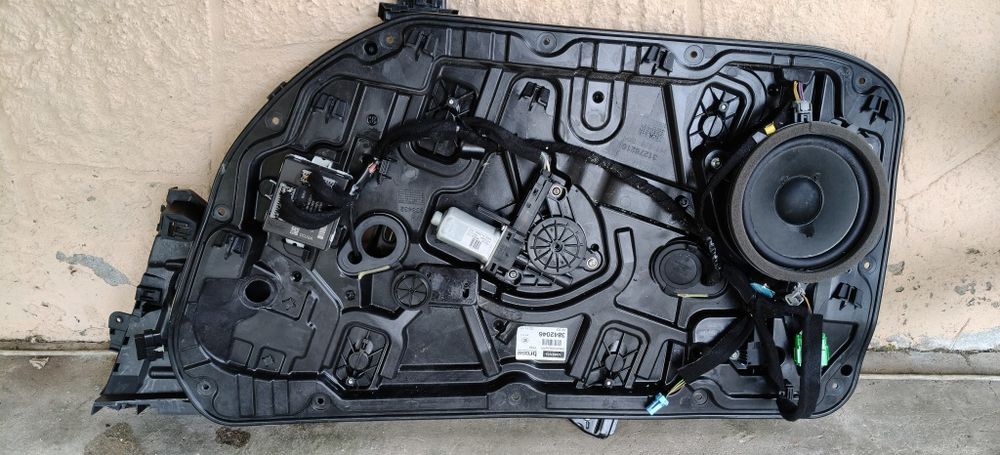 Porta Volvo V40, interior