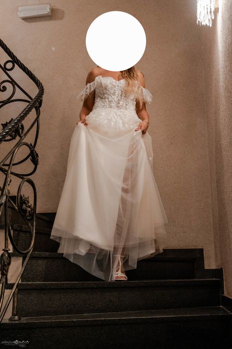 Piękna hiszpanka, suknia ślubna z welonem :)
