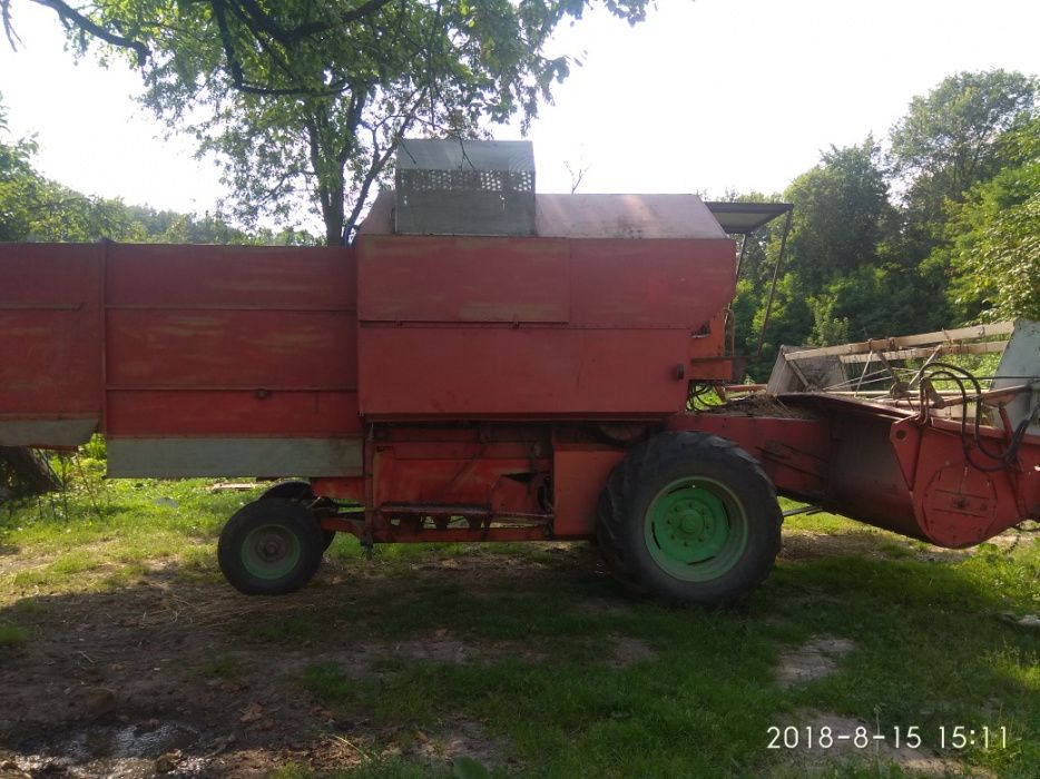 ПРОДАМ комбайн Д-1600