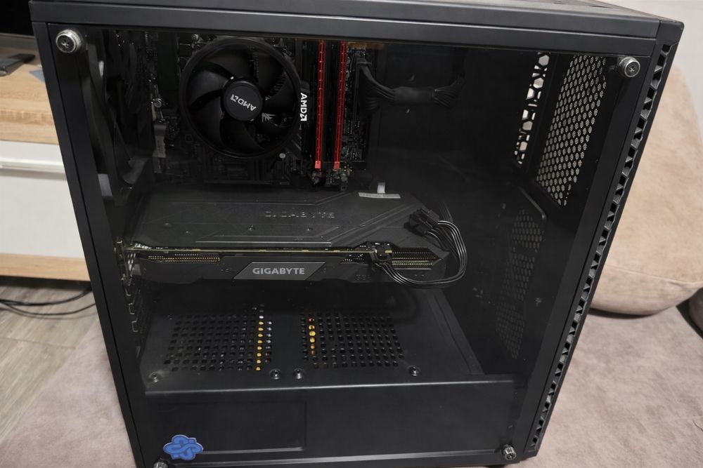 Komputer ryzen 5 2600 gtx 1660 super 16 gb silentium gigabyte viper