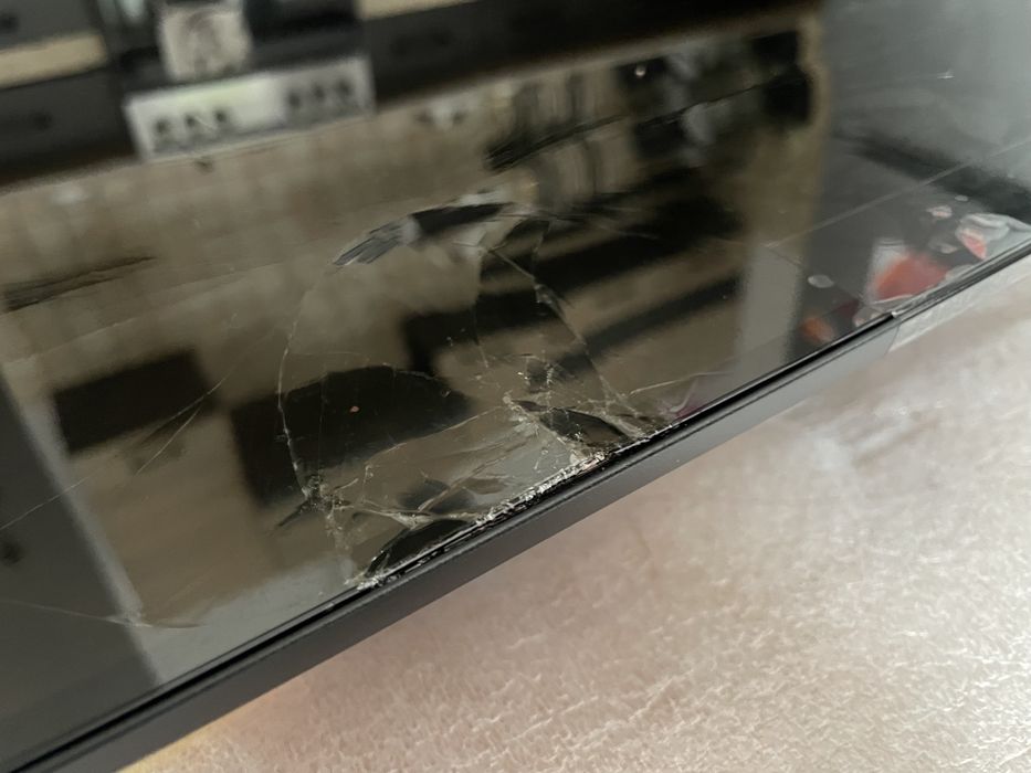 Nowy TV Samsung U8000F uszkodzona matryca