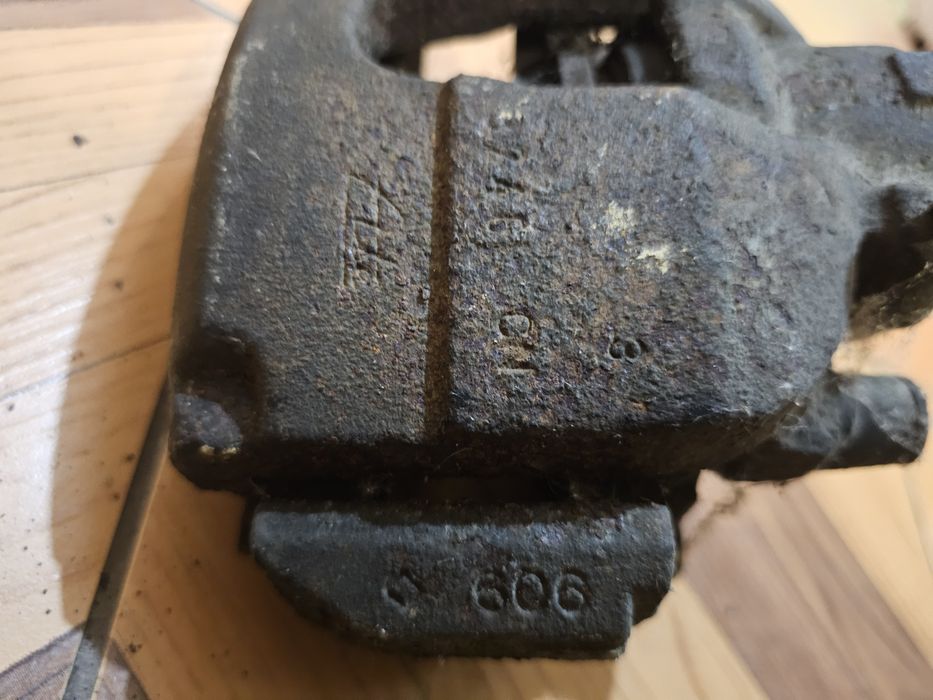 Części Toyota Avensis