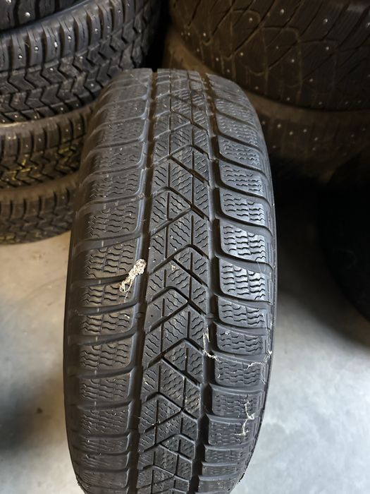 Opona zimowa 205/60R17 Pirelli SottoZero 3 pojedynka 6mm 2022
