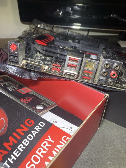 Intel i7 7700k (4.2Ghz) Quad Core com MSI Z170A Gaming M5