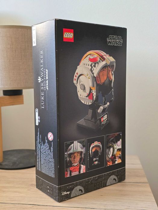 LEGO Star Wars 75327 - Hełm Luke’a Skywalkera - Czerwony Pięć